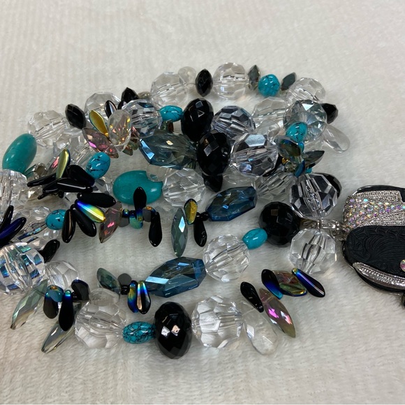 Large Black Elephant Medallion on Beaded Necklace - Picture 6 of 10